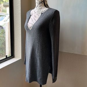 Anthropologie blend (nylon, merino wool, polyester, spandex) sweater in PS.